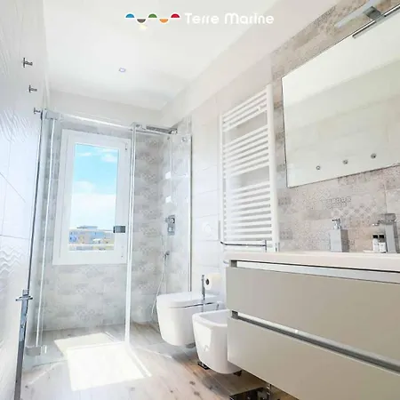 Stone For Life, Terre Marine Apartamento Corniglia